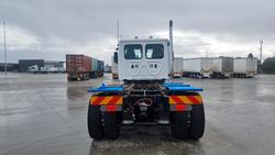 2024 Freightliner Cascadia 126 Tipper White