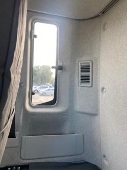 2025 Fuso Fighter 2427 White