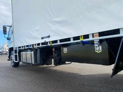 2025 Fuso Fighter 2427 White