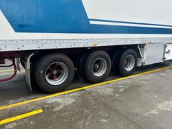 1997 Maxicube
                St3 24 Pallet Chiller, Belly Locks Evap