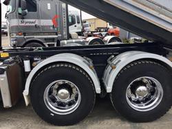2015 U.D. Gw 26470 Genuine 265000 Klm $165000+Gst UD GW 26-460 WHITE