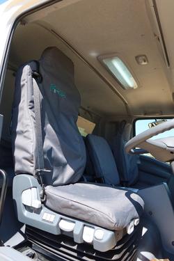 2025 Isuzu F Series FYJ300-350