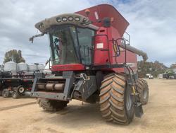 2009 Massey Ferguson 9895