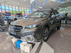 2025 Subaru Outback AWD Touring XT