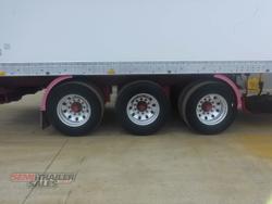 1995 Maxicube 20 Pallet Refrigerated Pantech with Tailgate Loader