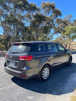 2016 Kia
Carnival S
