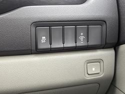 2016 Kia
Carnival S