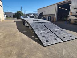 2025 Beavertail 45Ft Tri Axle Drop Deck