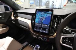 2025 Volvo XC60 Plus B5 Bright