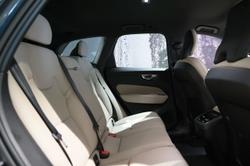 2025 Volvo XC60 Plus B5 Bright