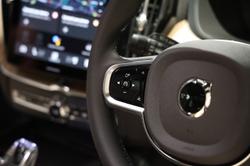 2025 Volvo XC60 Plus B5 Bright