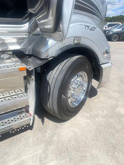 2018 Kenworth T610 Silver