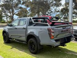 2025 Isuzu D-MAX BLADE