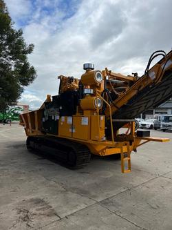 2017 Bandit 2680T Horizontal Grinder Yellow