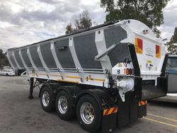 2024 Trout River Australia Live Floor Trailer Black