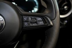 2023 Alfa Romeo
Stelvio Veloce