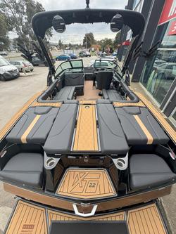 2026 MasterCraft XT22