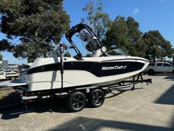 2024 MasterCraft XT22