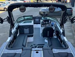 2024 MasterCraft XT22