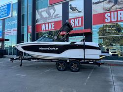 2024 MasterCraft XT22