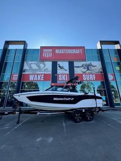 2024 MasterCraft XT22