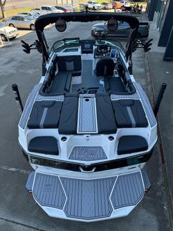 2024 MasterCraft XT22