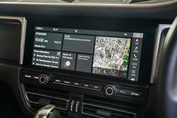 2021 Porsche
Macan