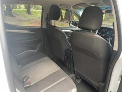 2018 Holden
                Colorado 