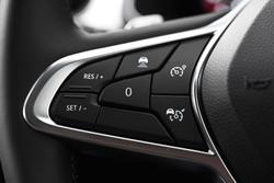 2023 Renault
                Captur Intens