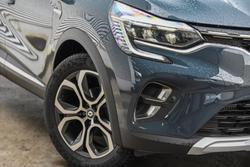 2023 Renault
                Captur Intens