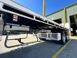 2018 Maxitrans
                St2 Tadem Axle Semi Moffet 