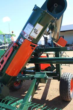 0 RICHIGER E6910 GRAIN BAG UNLOADER Green
