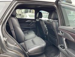 2016 Mazda
CX-9 Azami