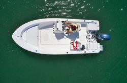 Sportsman Boats Island Reef 17