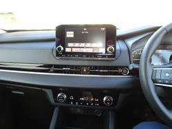 2022 Mitsubishi
                Outlander ES