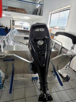 2023 QUINTREX 420 Explorer