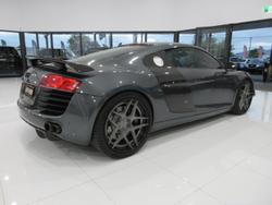 2007 Audi
R8