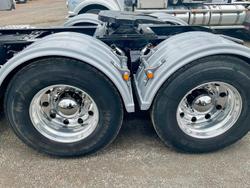 2014 Freightliner Coronado 106 Big Cab $105000 Inc Gst As Traded FREIGHTLINER CORONADO SILVER