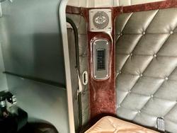 2014 Freightliner Coronado 106 Big Cab $105000 Inc Gst As Traded FREIGHTLINER CORONADO SILVER