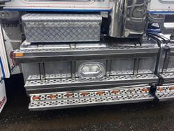 2017 KENWORTH T909 600Hp Full Kw History Best Avait $340000+Gst T909 RECESSED SLEEPER