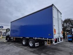 2025 Iveco
S-Way AT230