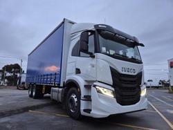 2025 Iveco
S-Way AT230