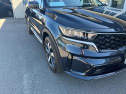 2023 Kia
                Sorento Sport