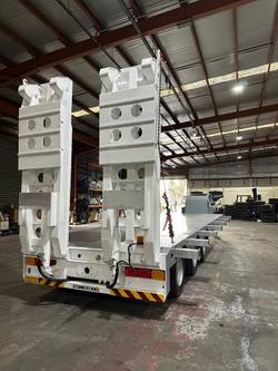 2025 STONESTAR Low Loader With Gooseneck