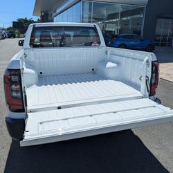 2026 NISSAN NAVARA SL