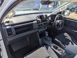 2026 NISSAN NAVARA SL