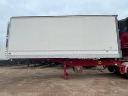 1998 Maxicube Triaxle Refrgerated Rollback A Trailer