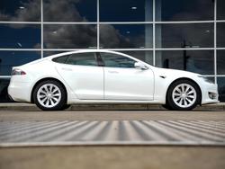 2017 Tesla Model S 90D AWD Pearl White