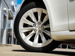 2017 Tesla Model S 90D AWD Pearl White