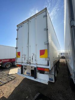 1998 Maxicube Triaxle 44' Refrigerated Pantec